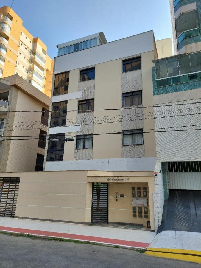 Lindo Apartamento 50 Metros Da Praia Do Morro, Tres Quartos E Duas Vagas De Garagem غواراباري المظهر الخارجي الصورة
